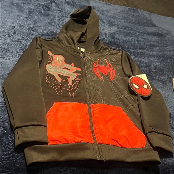Marvel Spider-Themed Kids Costume Hoodie - Black and Red - Picture 3 of 8